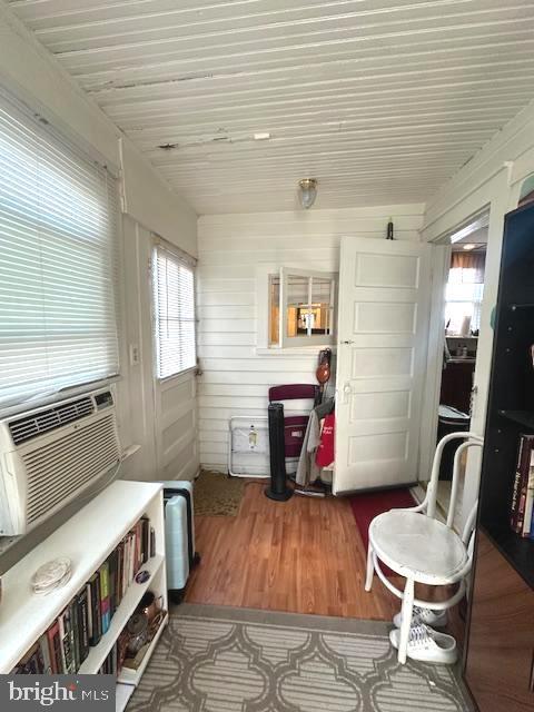 Building Photo - 803 Wolfe St