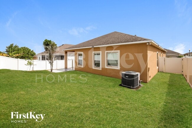 Building Photo - 1109 Democracy Dr