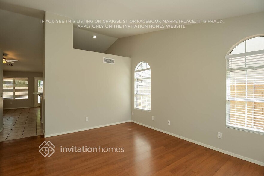 Building Photo - 1182 W Orchid Ln