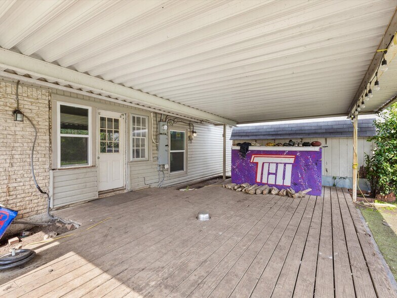 Building Photo - 3709 Bellaire Cir