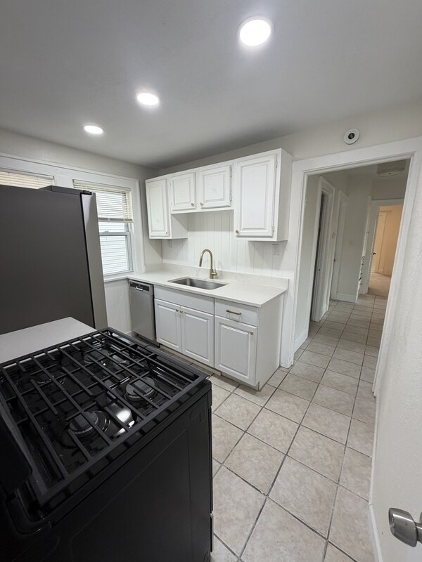 Building Photo - 4345 W 48th St