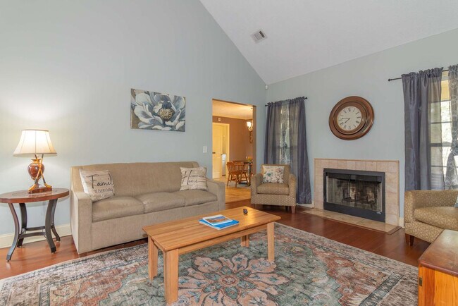 Building Photo - 4235 King Arthur Pl