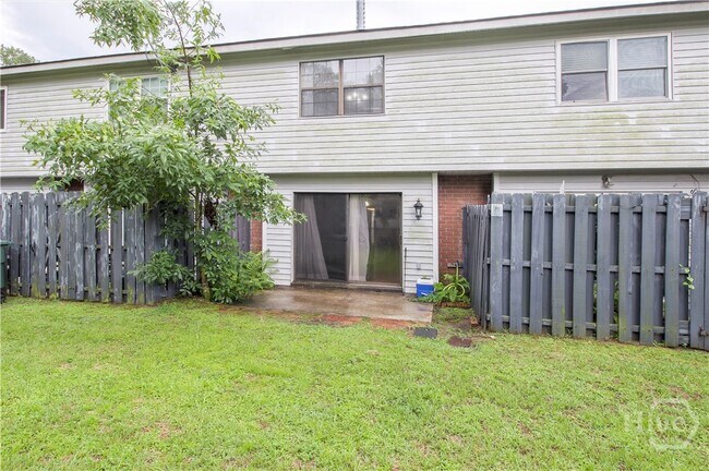 Building Photo - 34 Knollwood Cir