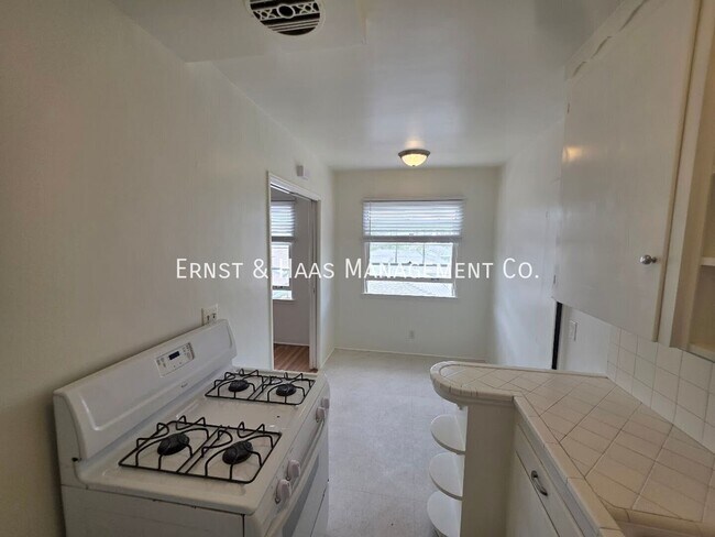 Building Photo - 311 Bay Shore Ave