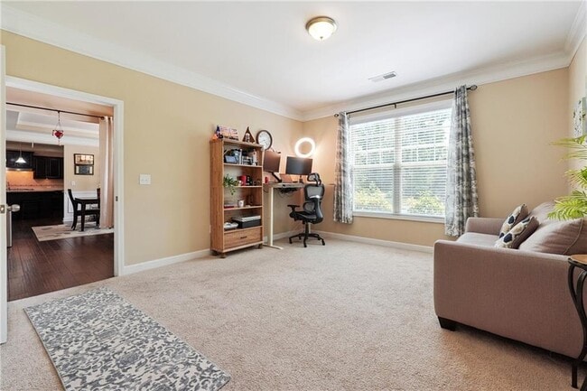 Building Photo - 915 Elmsbrook Ln