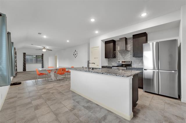 Building Photo - 755 Revere Ln