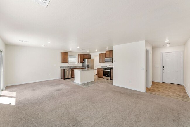 Building Photo - 6844 Toros St