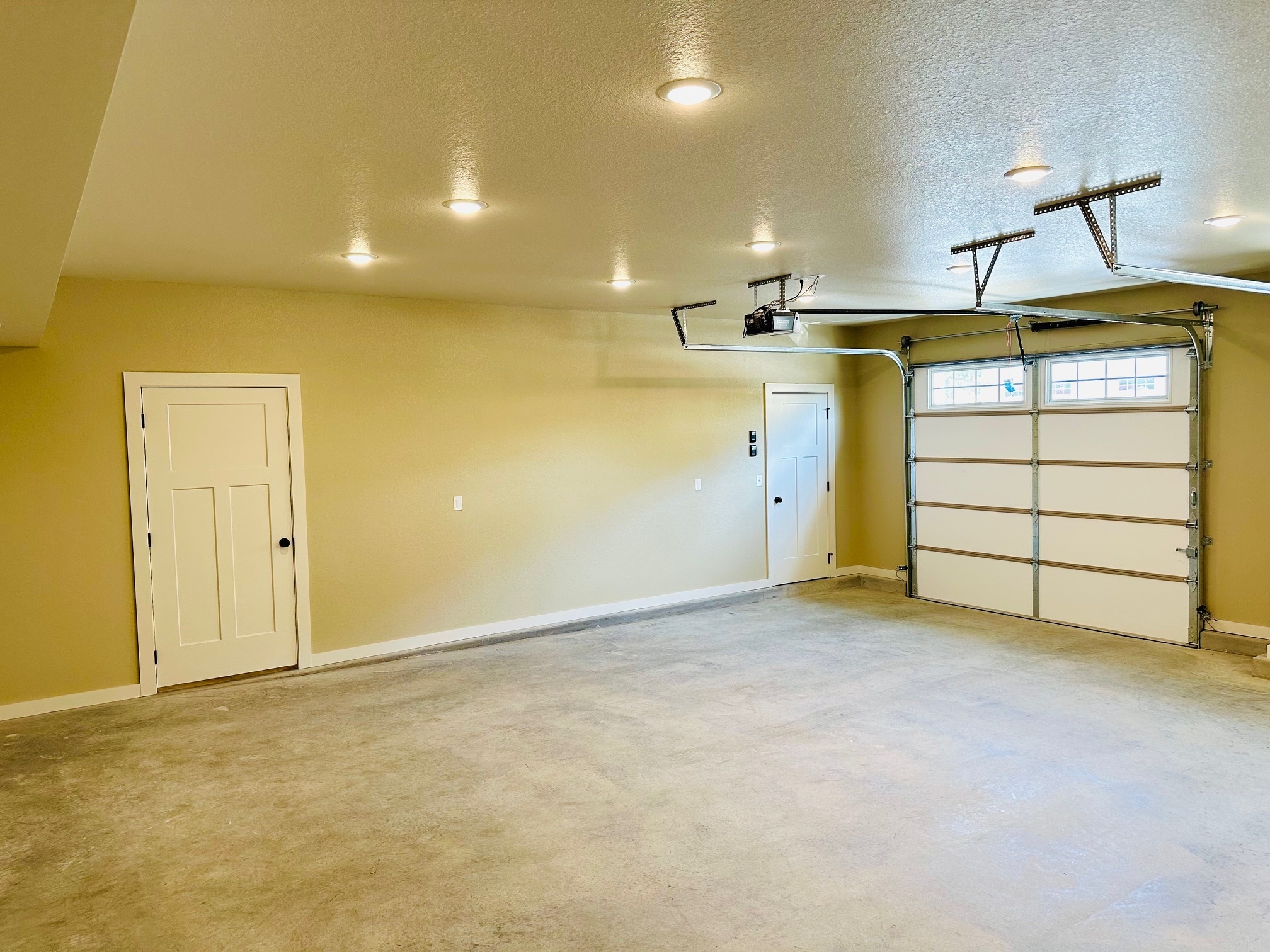 Building Photo - 224 Silverleaf Ln