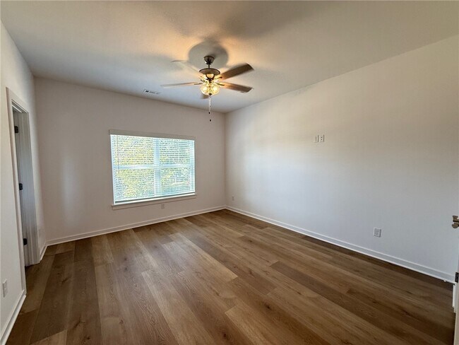 Building Photo - 832 Dockery Ln