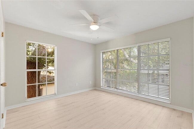 Building Photo - 3110 W Villa Rosa St