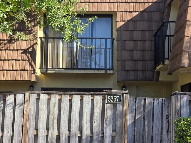 Building Photo - 5257 Coral Ct