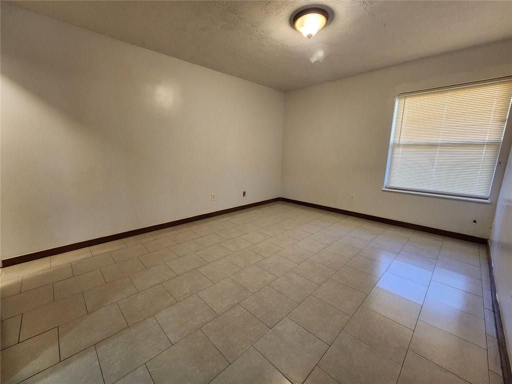 Building Photo - 3186 Quincetree Ln