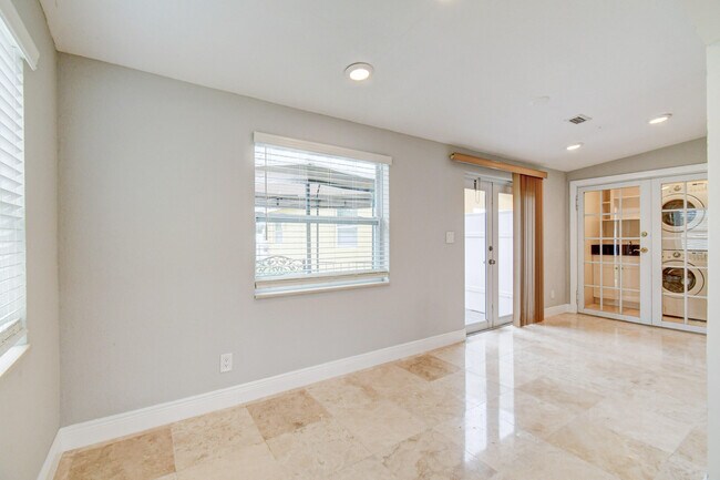 Building Photo - 15021 Jackson Rd