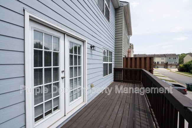Building Photo - 1214 Charleston Ct