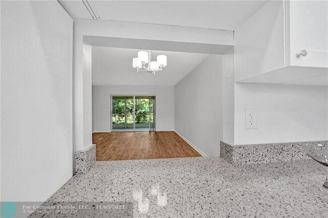 Building Photo - 7605 NW 5th Pl