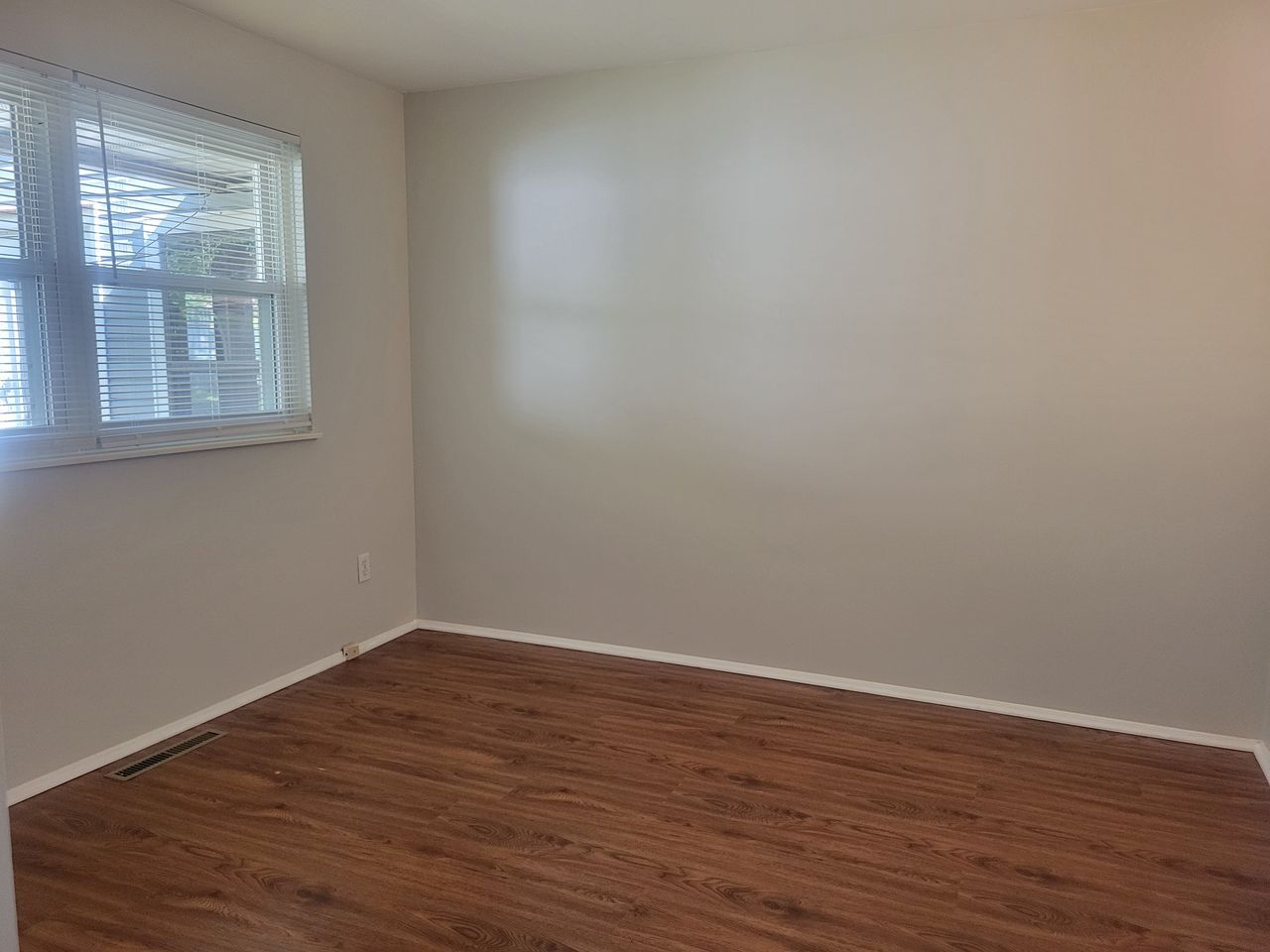 Building Photo - 1612 Lucks Rd