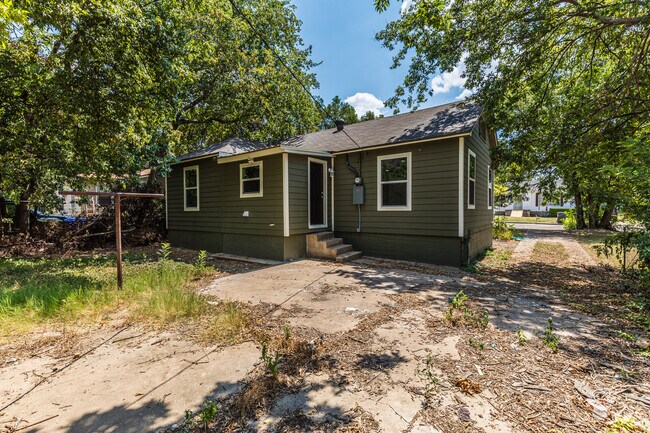 Building Photo - 2509 N 29th St