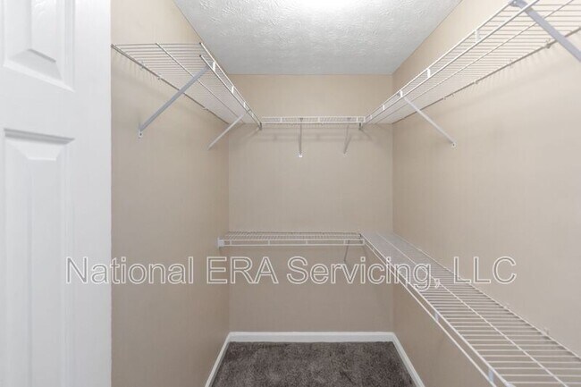 Building Photo - 30 Allen Oaks Way