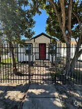 Building Photo - 3903 Broyles St