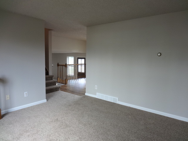 Building Photo - 607 Homestead Ct