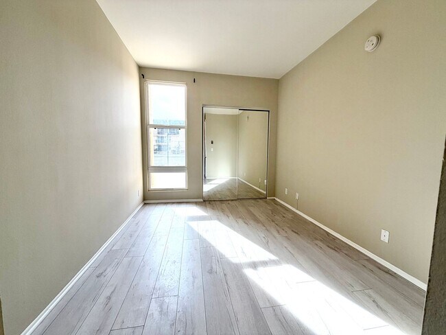 Building Photo - 2 Bed | 2 Bath Condo Near Pepperdine University – Gated Community with Ocean Views