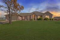 Building Photo - 836 Meadow Hill Dr