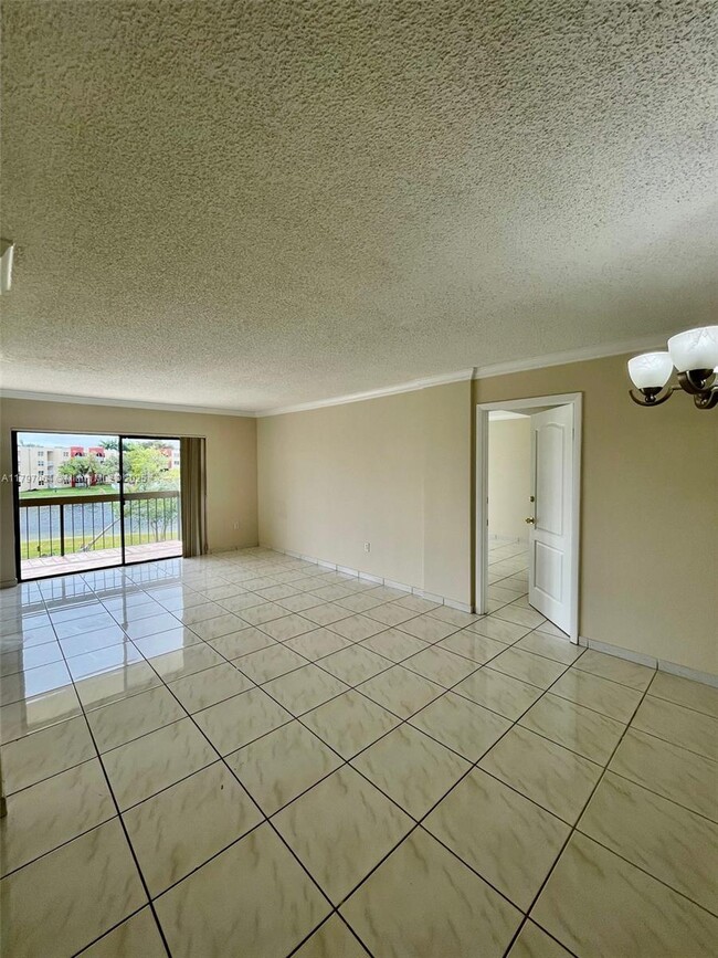 Building Photo - 1350 SW 122nd Ave