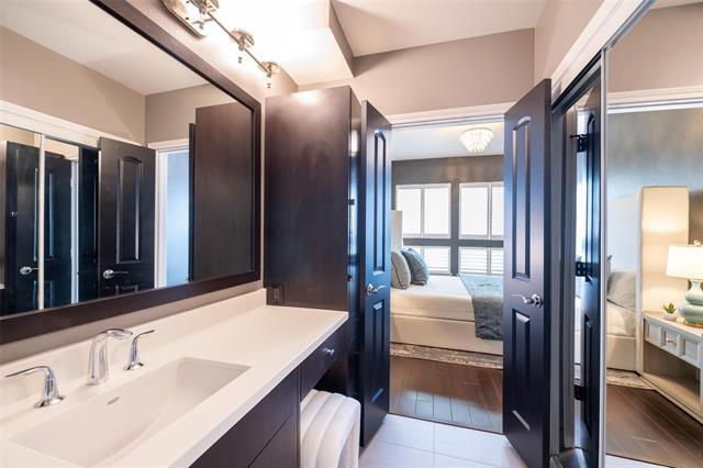 Building Photo - 3225 Turtle Creek Blvd Blvd