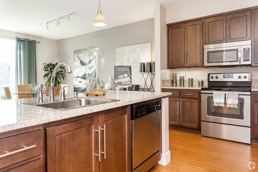 Mosaic Apartments 500 Race St San Jose CA 95126 Apartment Finder