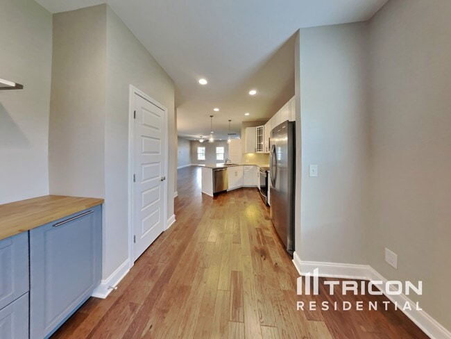 Building Photo - 271 Cloverbrook Way