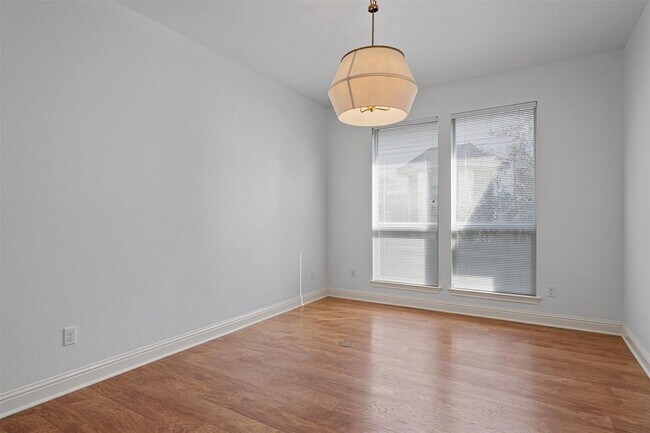 Building Photo - 151 Courtland Cir