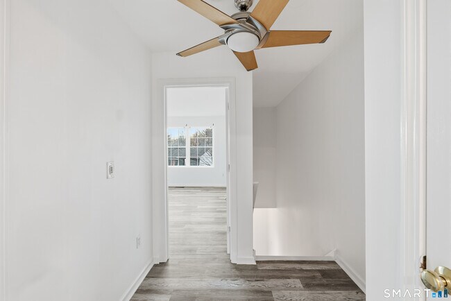 Building Photo - 135 Bucks Hl Rd