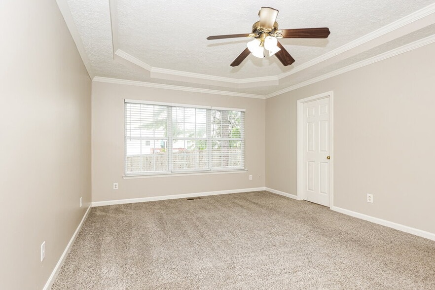 Building Photo - 1004 Blue Mountain Ln