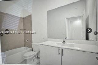 Building Photo - 9931 SW 231st Ln