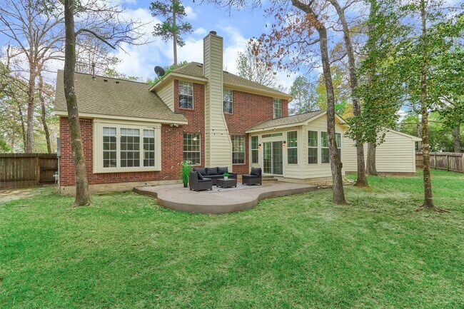 Building Photo - 47 Firethorn Pl
