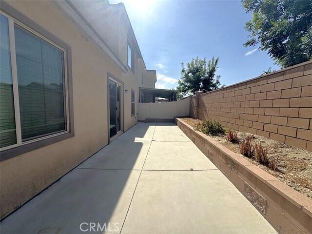 Building Photo - 1014 W Buttercup Ln