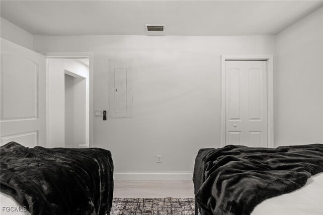 Building Photo - 17780 Caloosa Rd