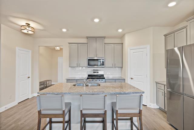 Building Photo - 11021 Canyon Mine Dr