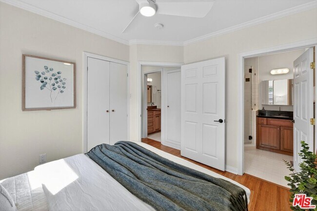 Building Photo - 1515 Rendall Pl