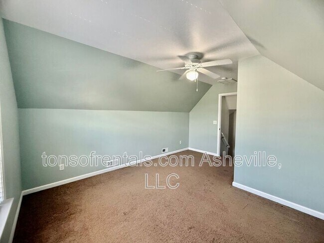Building Photo - 210 Mud Creek Rd