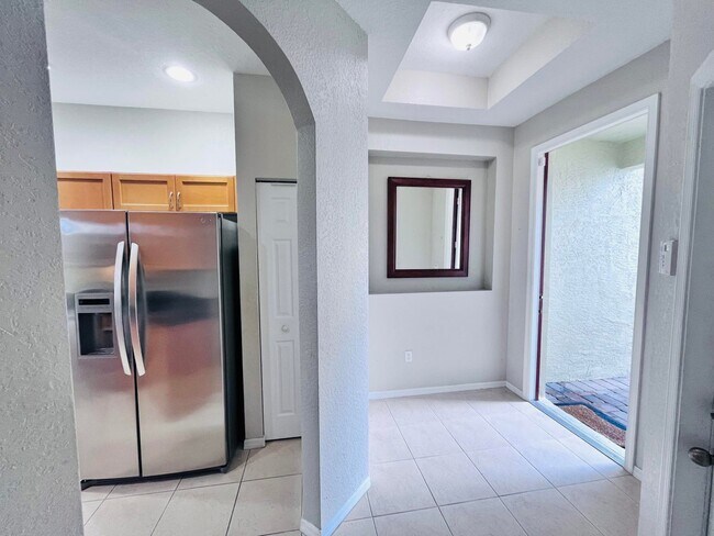 Building Photo - 5349 White Oleander