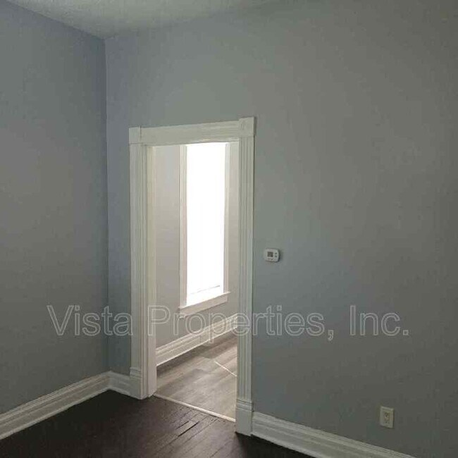 Building Photo - 2208 Garland Ave