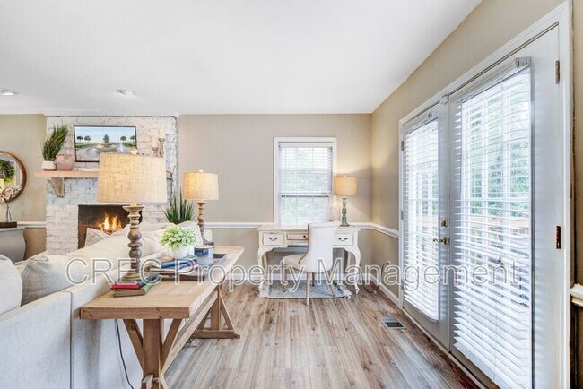 Building Photo - 109 Fort St