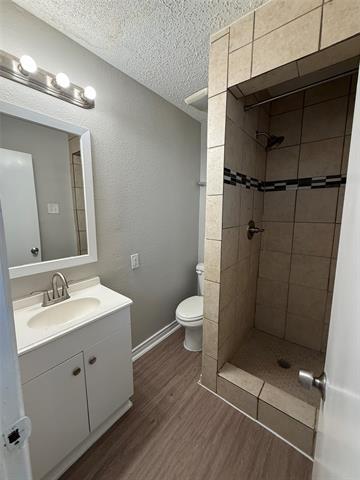 Building Photo - 3907 Emerald Dr