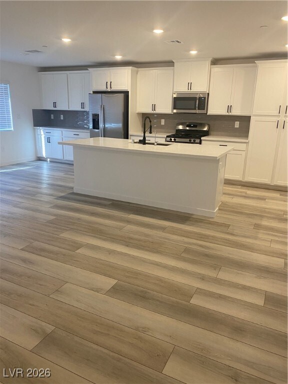 Building Photo - 9215 Sky Pointe Dr