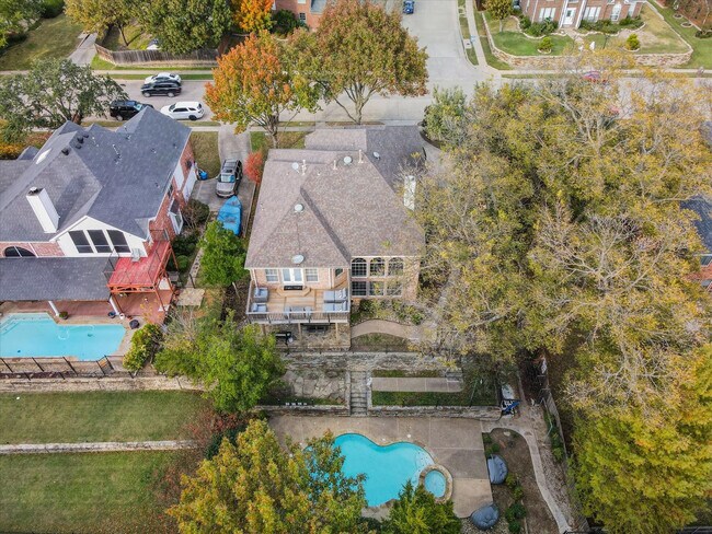 Building Photo - 2010 Indian Trail