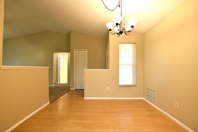 Building Photo - Water view 3/2 in Alafaya Woods. UPDATED k...