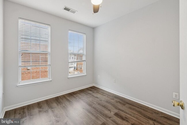 Building Photo - 5611 Hartfield Ave