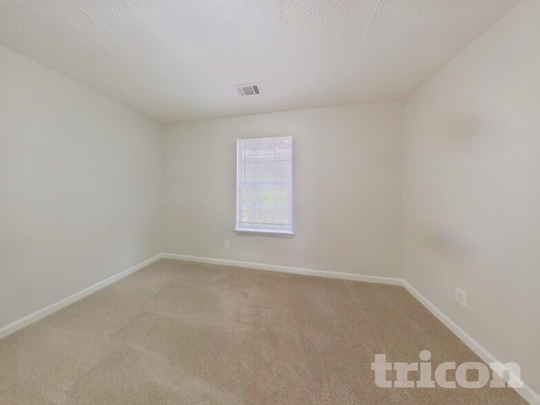 Building Photo - 176 Spring Walk Wy