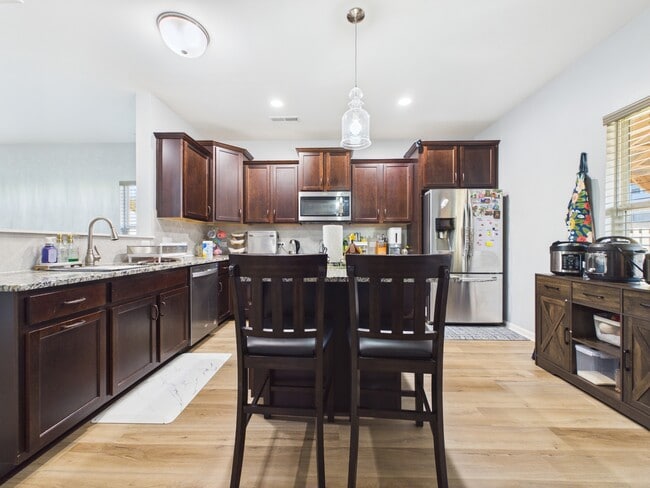 Building Photo - 4111 Stockbrook Dr